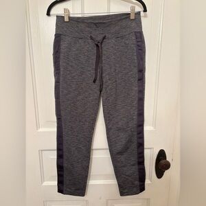 Athleta Gray Brooklyn Ankle with Black Side Stripes XS